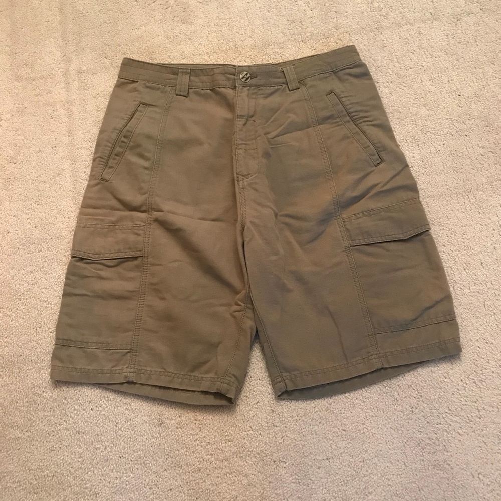 Jachs olive green shorts!